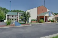 Motel 6 Cartersville, GA