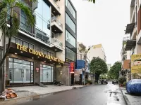 The Crown Airport Hotel Hotels near Tân Sơn Nhấtin kansainvälinen lentoasema