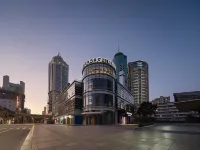Shanghai West Nanjing Road at People's Square Metro Station Atour Light Hotel - balcony
