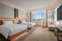 Xiate Holiday Hotel (Zhaosu Wetland Park) - 주차장