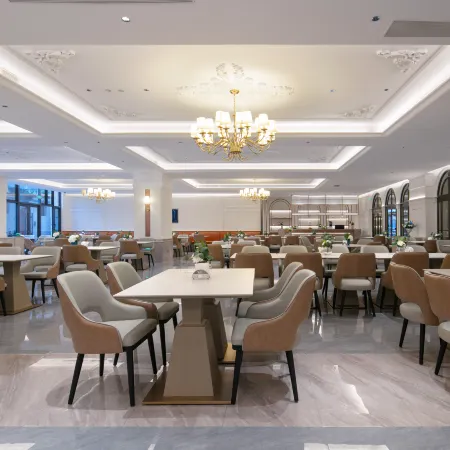 Vienna International Hotel (Yangshuo West Street Shili Gallery Branch)