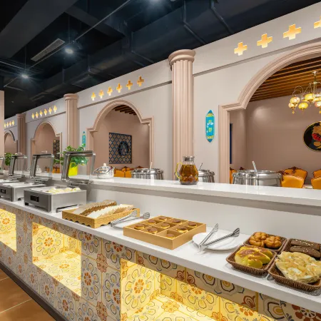 Urba Hotel (Changji Haitian Tianjie Naan Culture Food Street Store)