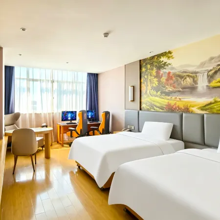 Yaxin E‑Sports Hotel (Yangzhou Jiangdu Wanda Plaza Branch)