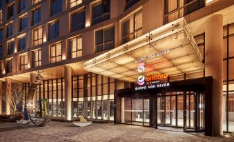Ramada Encore by Wyndham Gimpo HAN River Hotel