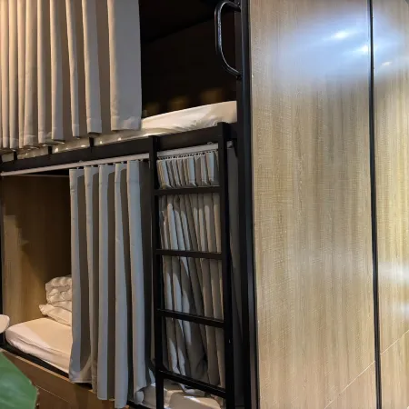Hanoi Silver Hostel - Double Bed - Chill n Comfy