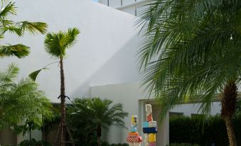 The Standard, Pattaya Na Jomtien