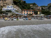 4-Person Seafront Apartment with Garden – Finale Ligure - 무료 와이파이