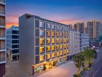 Junyi Resort Hotel (Lingshui High-speed Railway Station Haiyun Plaza Branch) - Haustierfreundliche