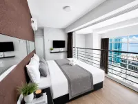 Full Seaview Loft 2BR | George Town Maritime Suite - Bãi đậu xe