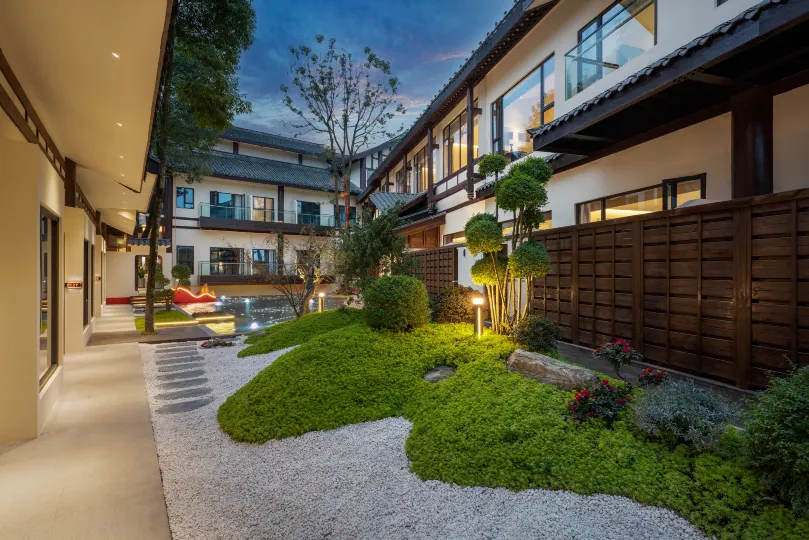 TELLUS Qingchengshan Hot Spring Hotel