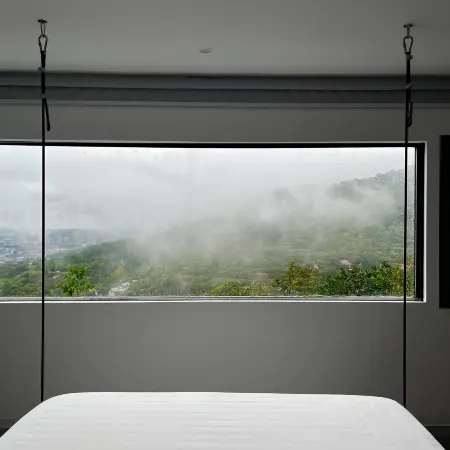 ROLLZ Yeluzi Hotel