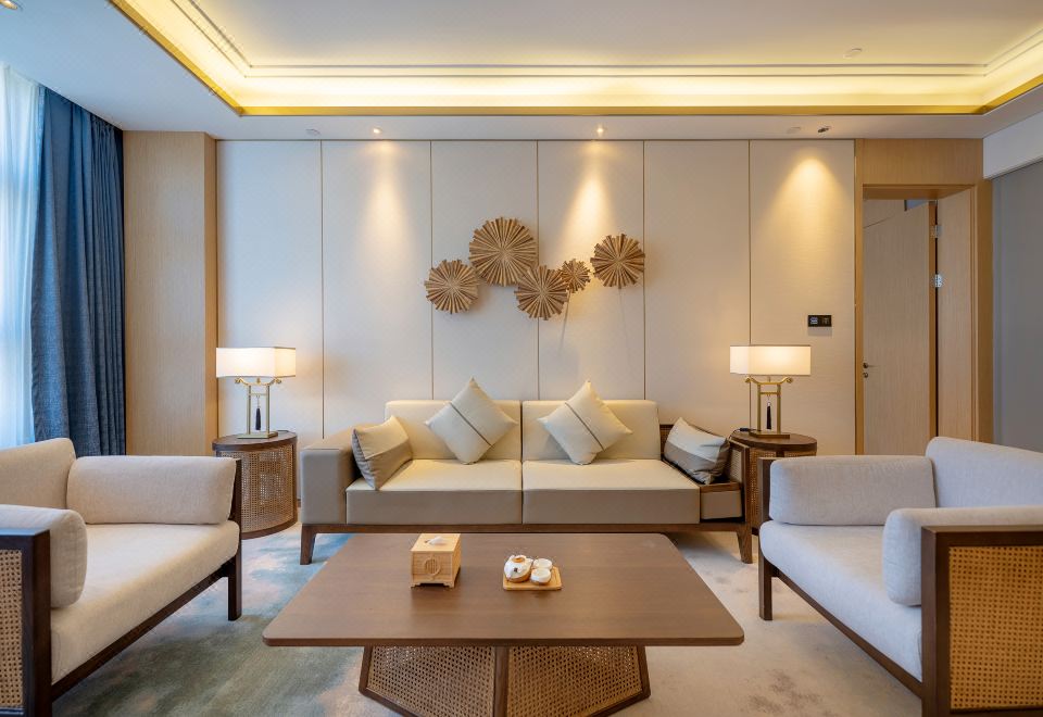 Howard Johnson Bayan Plaza QidongHotel Overview