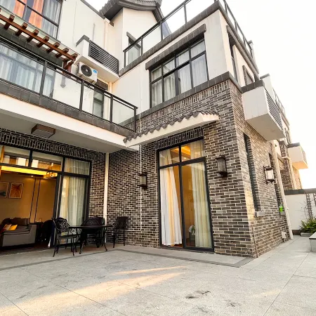 Aoyuan Chocolate Kingdom Villa Prince Hot Spring Resort