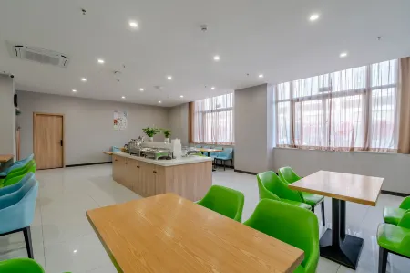 GreenTree Inn Smart Select Hotel (Feixi South China City Branch) Отели рядом с достопримечательностью «Anhui Foreign Languages University»