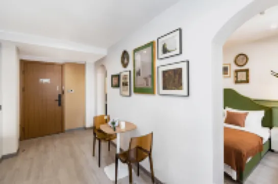 Xiaoyuer Wisdom Homestay (Anqing Pedestrian Street)