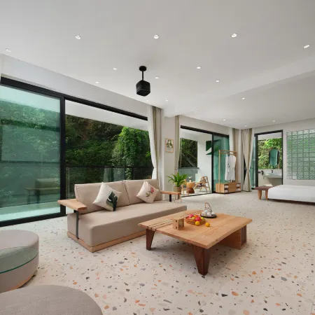 QING•HOUSE