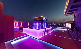 Zhengzhou East High-speed Railway Station Fumei Hotel