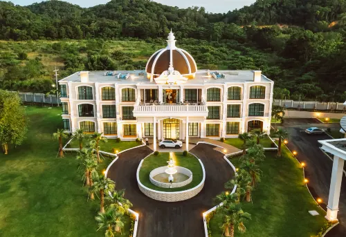 Grand Lord Hotel & Residence - Mountain view