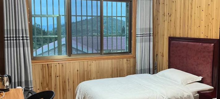 Haiyue Pavilion Hotels in Anhua