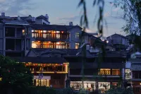 Tengchong Yinghe sightseeing Inn