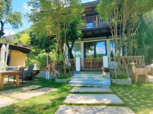 Tonglu Taotaoshanju Hot Spring  B&B