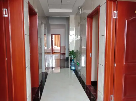 Feixian Rongju Business Hotel