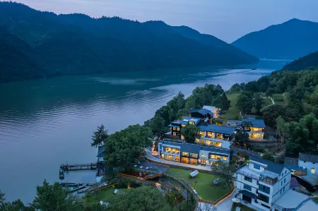 Tonglu Qianfan Yanlingwu Отели рядом с достопримечательностью «Baiyunyuan»