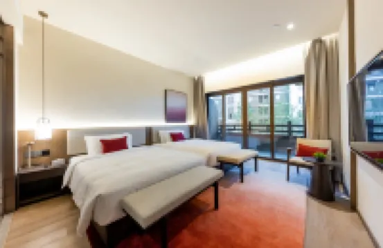 Secluded Longwan Hot Spring Hotel