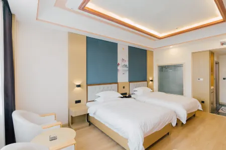 Liuyang Nanyang Xintian Hotel Отели рядом с достопримечательностью «Sky Theater Riverside Camp»