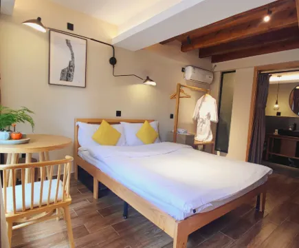 大理回隱設計師ラグジュアリー  民宿（古城南門床單廠アートエリア）