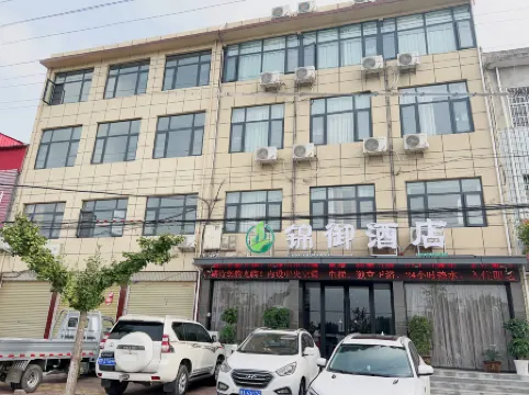 THE GOLDEN PALACE HOTEL