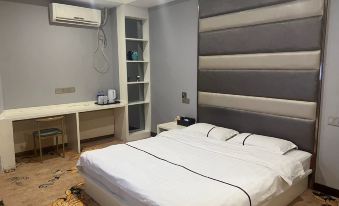 Buding Theme Hotel