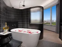 MEHOOD LESTIE Hotel (Shenbei University Town Fantawild Store) Hotels near Shenbei