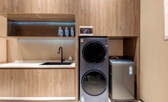 Borrman Hotel (Korla Kongquehe)