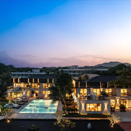 EASE OCEAN HOTEL