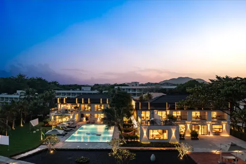 EASE OCEAN HOTEL Hotels in Lingshui