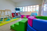 Flamingo Hotel by The Beach, Penang - Family