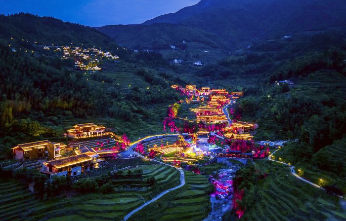 Yuanshan Homestay in Taoyuan Terraced Fields