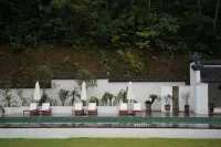 Xuan'an Cliff Guesthouse (Moon Bay Scenic Spot, Jing County) - สระว่ายน้ำส่วนตัว