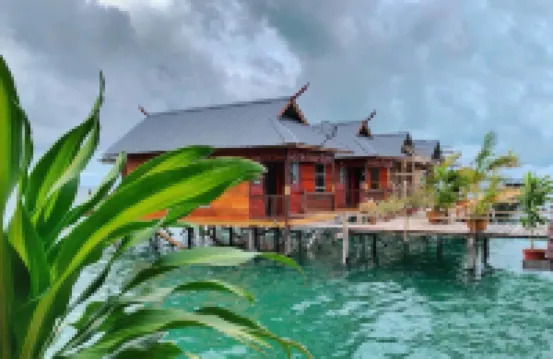 Parapat water village Hotel berhampiran Taman Bukit Kuala Bibang