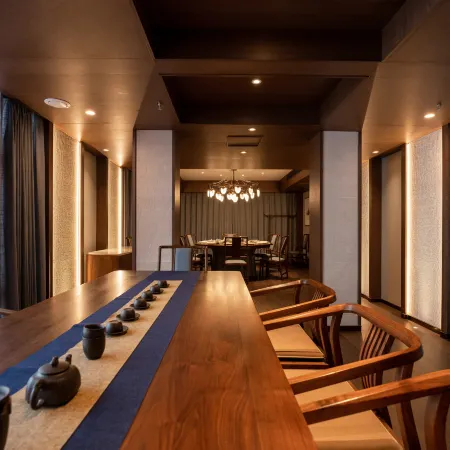 Laojun Mountain Wuqianyan Hotel (Jinding Taoist Temple Complex)