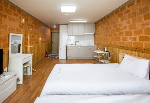 레드클레이펜션 객실