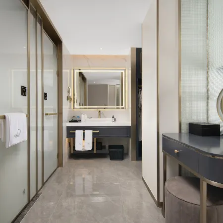 Xana Deluxe Waihai Bridge Jiangmen Hotel