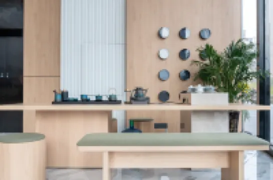 Thunderobot Esports Hotel