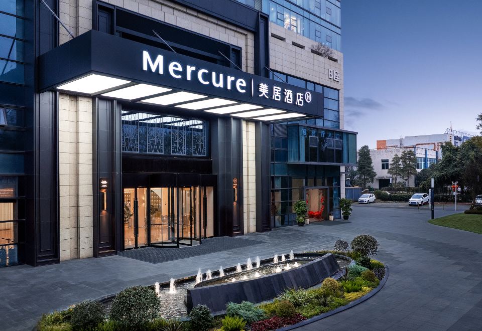 4. Mercure ..