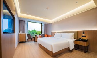 Starway Hotel (Zigong Zhangjia Huayuan Yuegui)