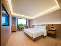 Starway Hotel (Zigong Zhangjia Huayuan Yuegui)