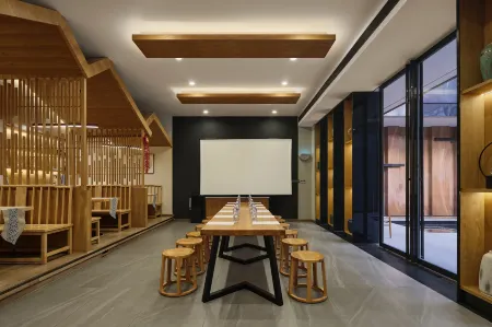 Zhiye and Fangjian Hotel (Sansushui Street Dongpo Branch)