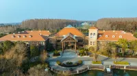 Floral Lux Chongming Senlinli Resort Hotel Hotels near Dongping National Forest Park