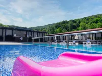 Vela Verde Hotel & Spa Hotels near Ferry
